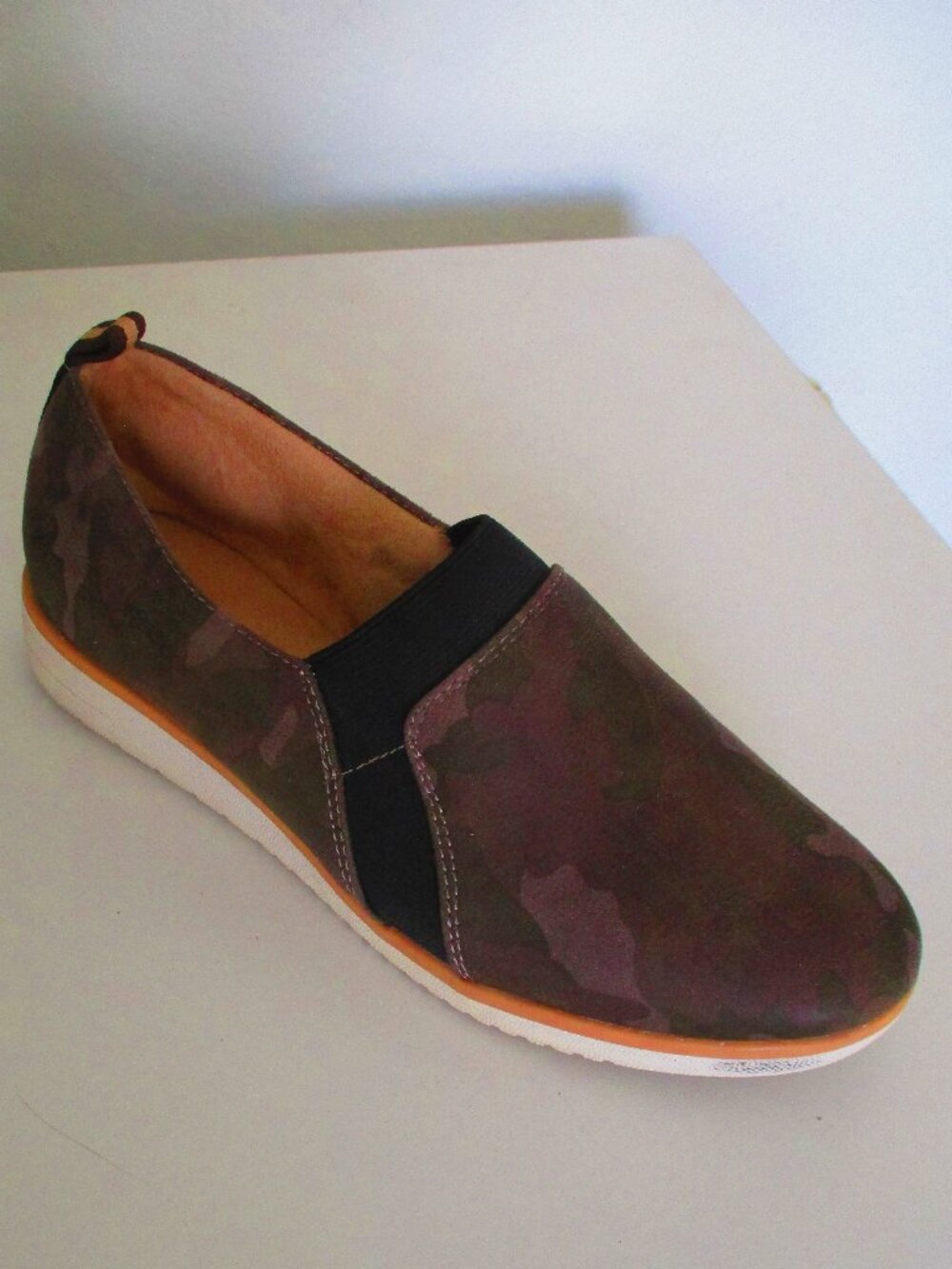 Naturalizer Soul Womens Camouflage Textile Casual Loafer Shoe - Size 8M